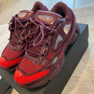 Raf Simons OZWEEGO III